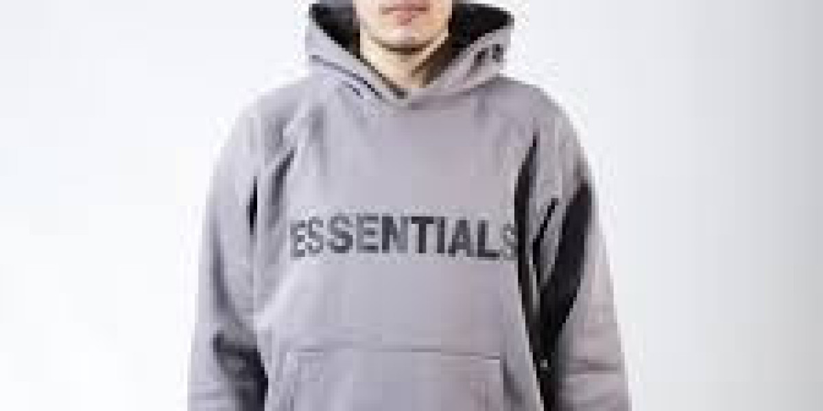 Essentials Hoodie Australia Style: Simple Yet Iconic
