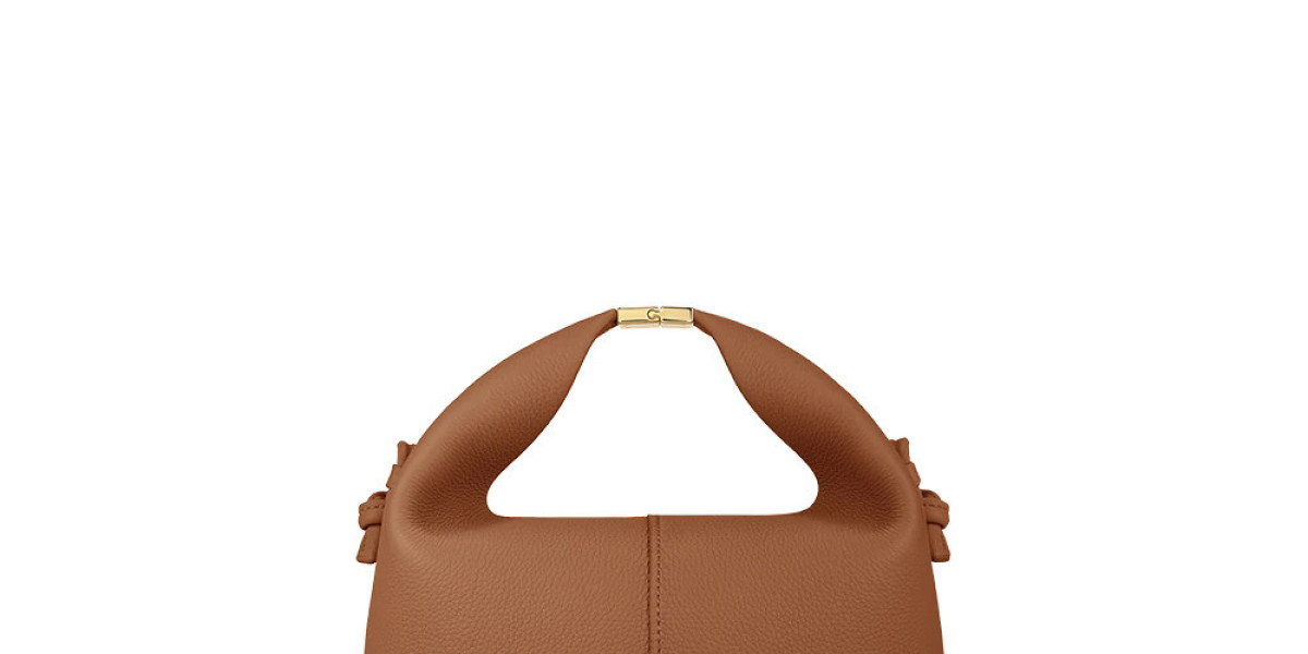 Paris Handbags Craftsmanship: Inside Polene's Artisan Process